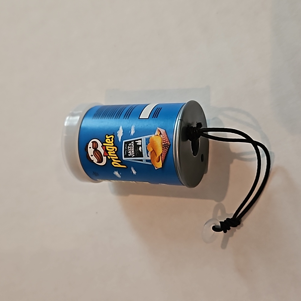 Mini Brands Pringles straw cap